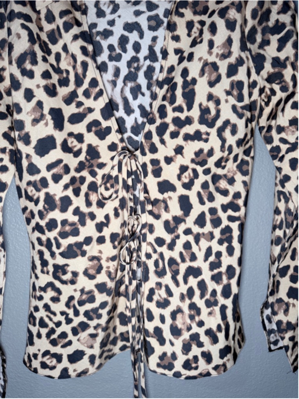 Women's ZARA Leopard Print tie front Blouse M - Picture 2 of 6